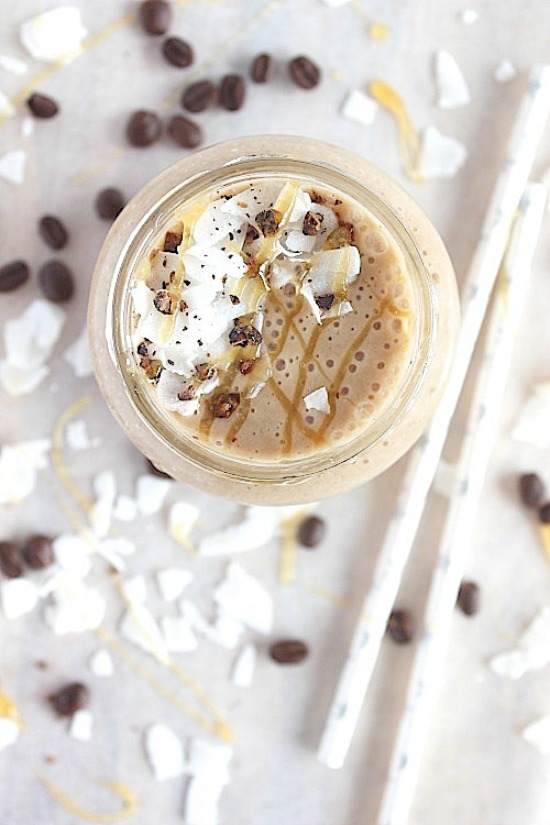 Salted Caramel Coconut Macchiato Smoothie {Vegan, Gluten Free & Paleo Friendly} - www.betterwithcake.com