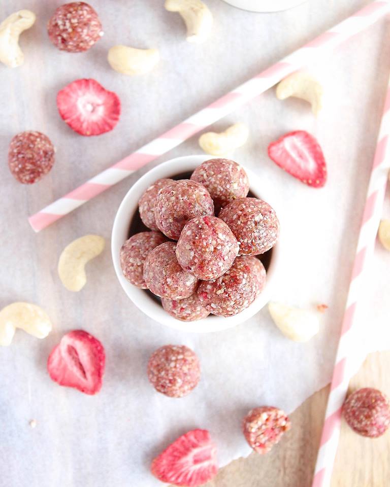 Strawberry & Cream Cashew Cookie Bites