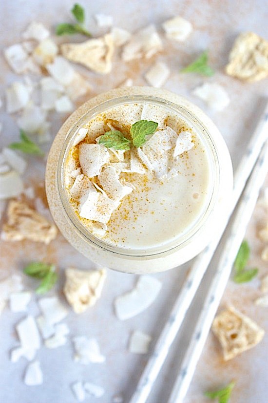 Tummy Taming, Anti-Inflammatory, Tropical Turmeric Smoothie {Vegan, Gluten Free & Paleo Friendly} - www.betterwithcake.com