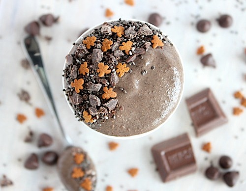 Double Chocolate Gingerbread Chia Pudding {Vegan, Dairy Free & Paleo Friendly} - www.betterwithcake.com