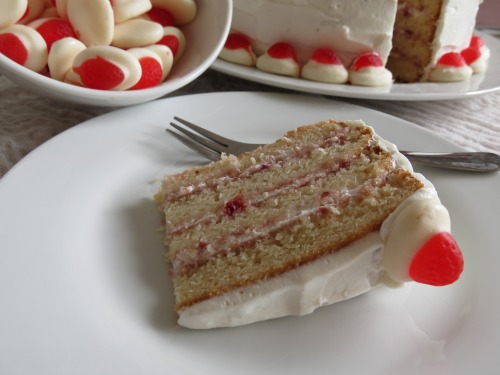 Strawberry and Cream Fluffy Vanilla Cake, fit for a queen…