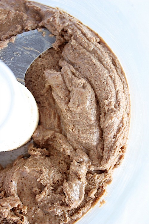 Chai Spiced Almond Butter {Vegan, Gluten Free & Paleo Friendly} - www.betterwithcake.com