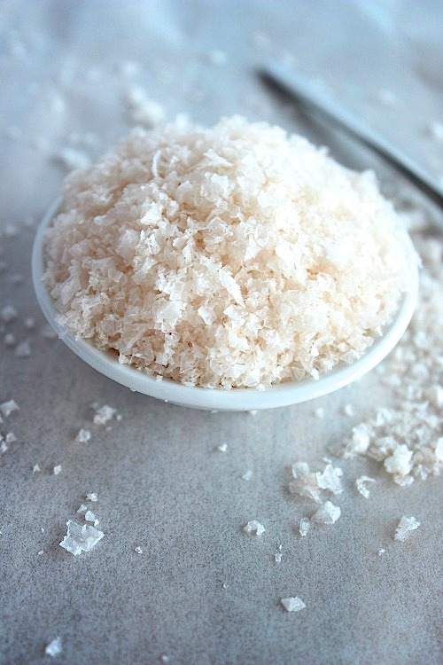 Healthy, Homemade Vanilla Almond Butter {Vegan, Dairy free & Paleo Friendly} - www.betterwithcake.com