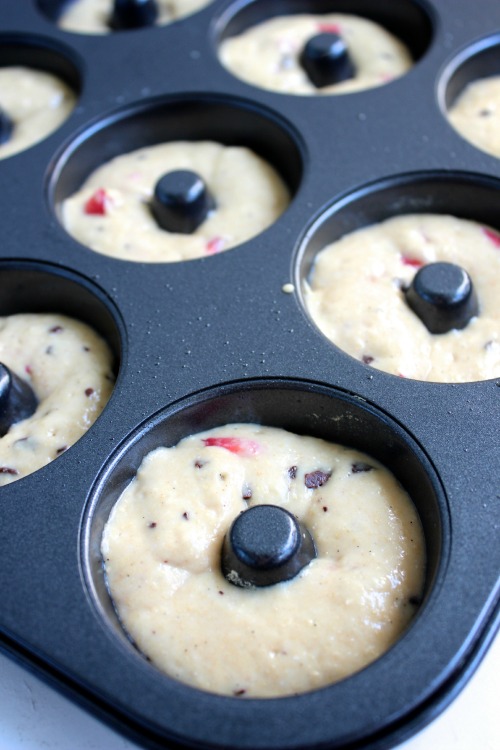 Wholewheat Strawberry Choc Chip Vanilla Donuts {Baked}