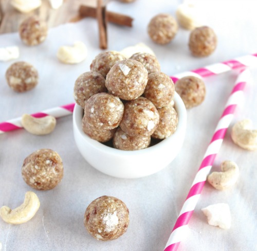 Healthy, No-Bake Apple Pie Energy Bites