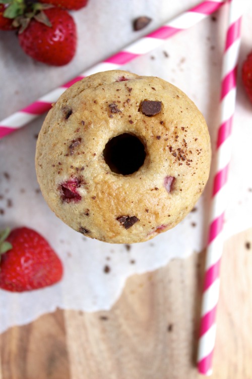 Wholewheat Strawberry Choc Chip Vanilla Donuts {Baked}