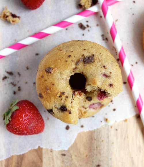 Wholewheat Strawberry Choc Chip Vanilla Donuts {Baked}