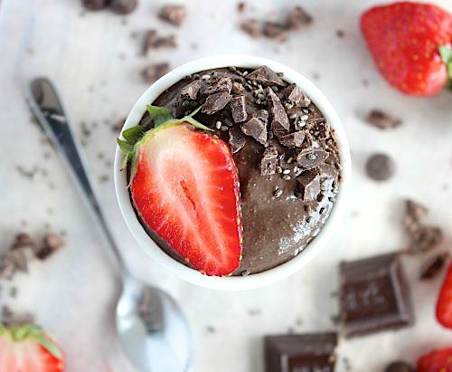 Strawberry Choc Chip Chia Pudding {Vegan, Dairy Free & Paleo Friendly} - www.betterwithcake.com