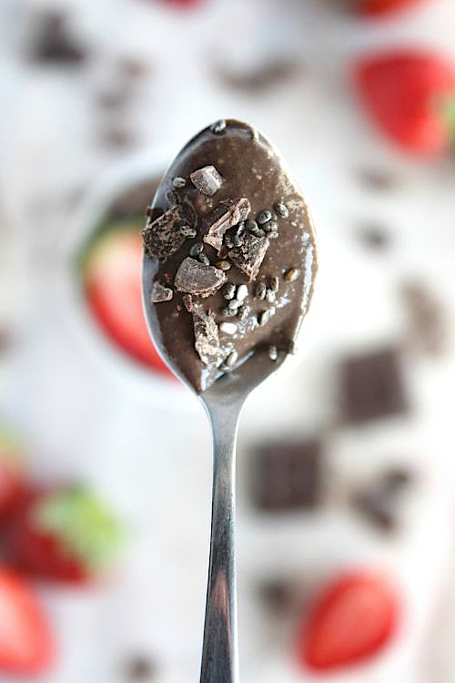 Strawberry Choc Chip Chia Pudding {Vegan, Dairy Free & Paleo Friendly} - www.betterwithcake.com