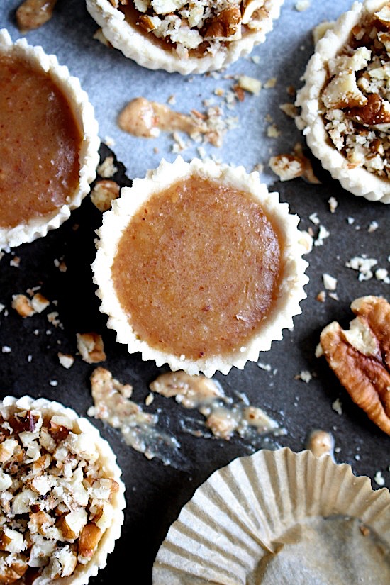 1 bowl No Bake {Date Free} Mix & Make Pecan Pie Bites - Gluten free-Dairy free -Grain Free-Date Free-Refined sugar Free-Low carb-Keto-Paleo-Vegan - www.betterwithcake.com