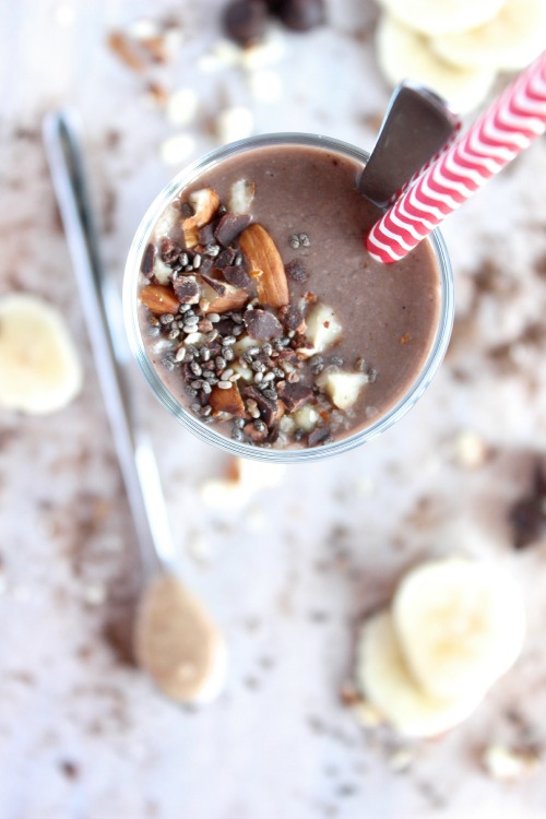 Chocolate Almond Butter Super Smoothie {Vegan, Dairy Free & Paleo Friendly} - www.betterwithcake.com