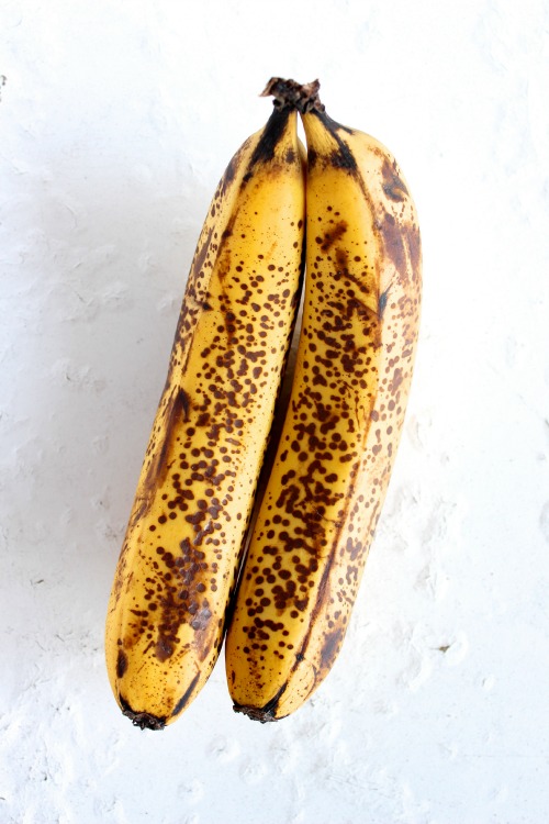 Mango, Passionfruit and Chia Jam Filled Banana Muffins {Low carb, Grain free & Paleo Friendly} - www.betterwithcake.com