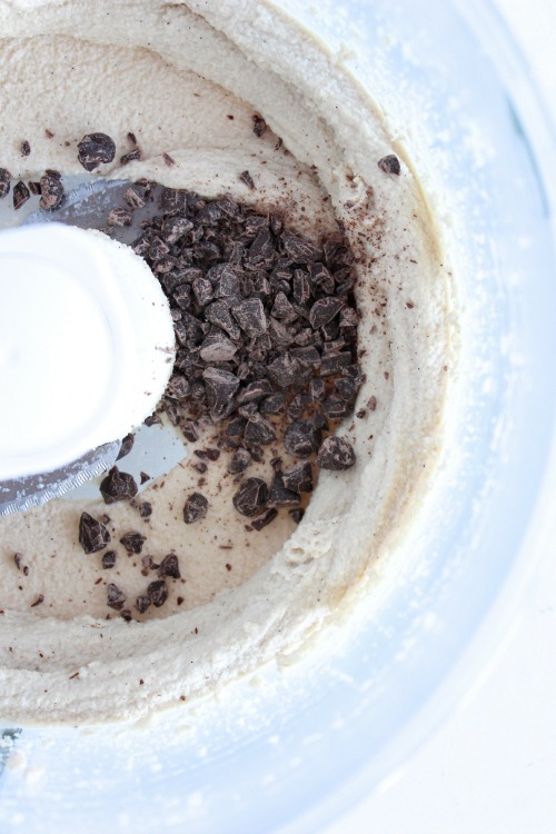 Vanilla Choc Chip Cashew Cream