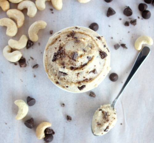 Vanilla Choc Chip Cashew Cream