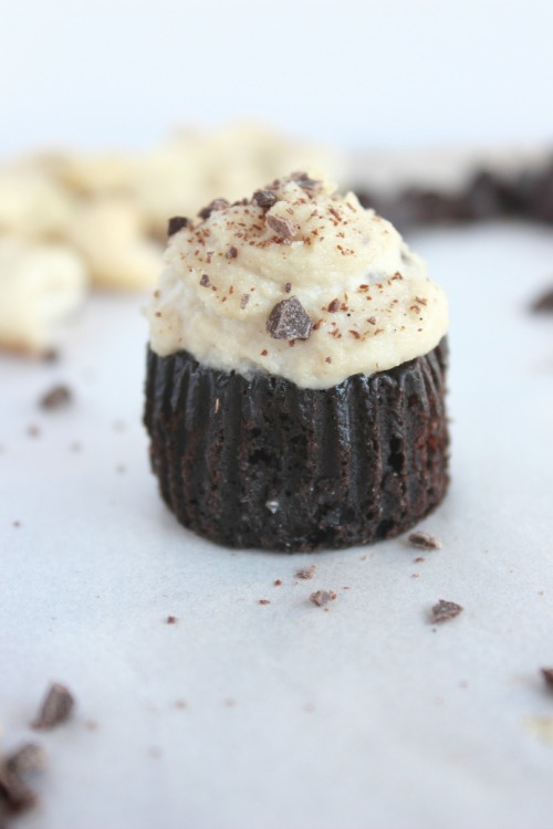 Vanilla Choc Chip Cashew Cream