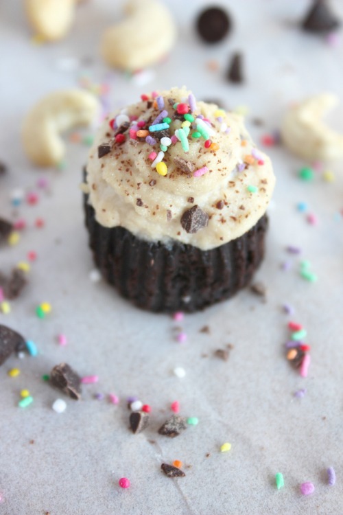 Vanilla Choc Chip Cashew Cream