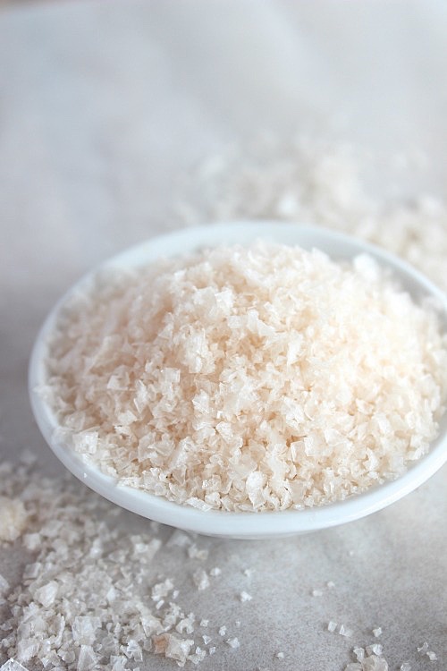 DIY - Salted Dark Chocolate Coated Brazil Nuts {Vegan, Gluten Free & Paleo Friendly} - www.betterwithcake.com