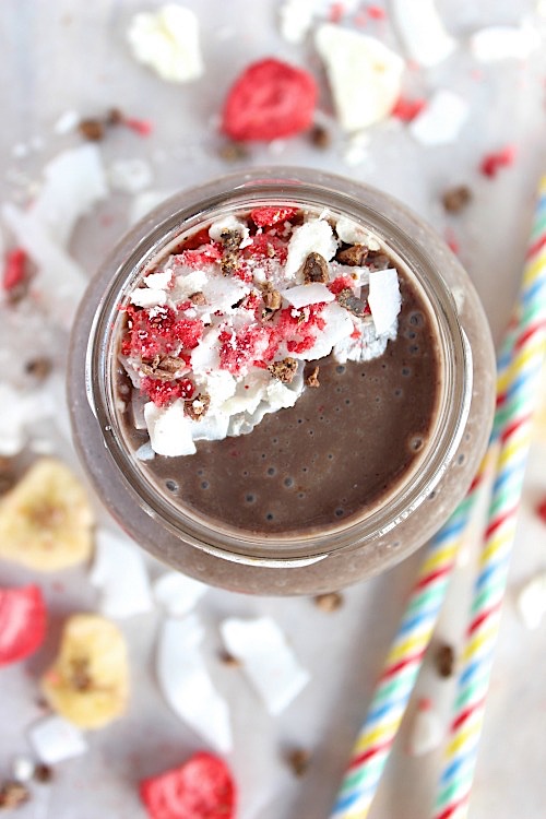 Fully Loaded, Healthy Banana Split Smoothie {Vegan. Gluten Free & Paleo Friendly} - www.betterwithcake.com