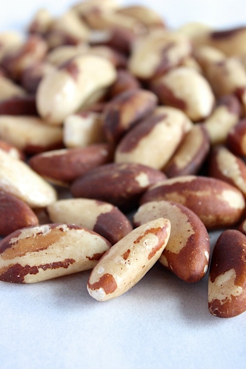 DIY - Salted Dark Chocolate Coated Brazil Nuts {Vegan, Gluten Free & Paleo Friendly} - www.betterwithcake.com