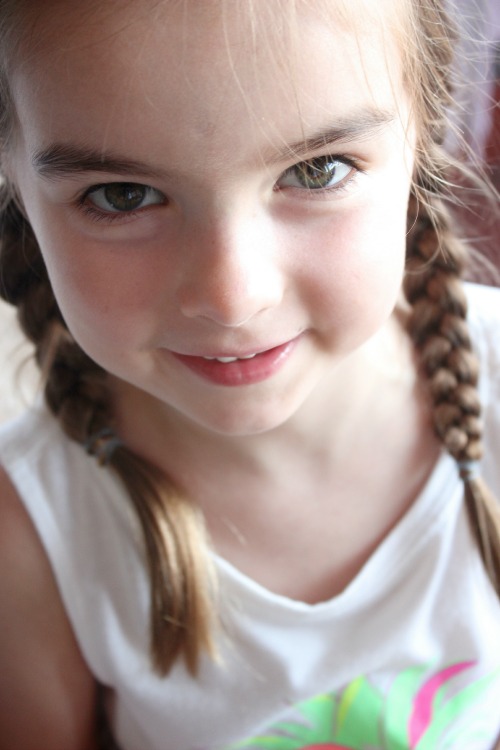 Homemade Vanilla Coconut Yoghurt {Dairy Free, Vegan & Paleo Friendly} - www.betterwithcake.com