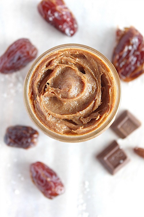 Healthy, Homemade, 2 Minute Salted Caramel {Vegan, Gluten Free & Paleo Friendly} - www.betterwithcake.com