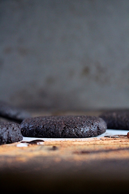 Flourless Dark Chocolate Pumpkin Spiced Peanut Butter Brookie SandwichesGluten Free - Dairy Free - Grain Free - Refined Sugar Free - Low Carb - Keto - Paleo - Vegan Friendly - www.betterwithcake.com