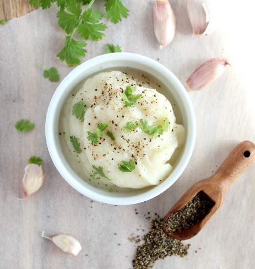 Creamy Roasted Garlic Whipped Cauliflower