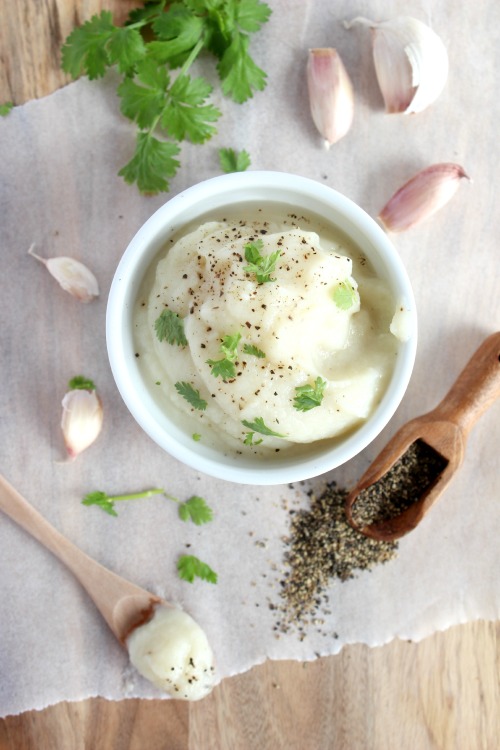 Creamy Roasted Garlic Whipped Cauliflower