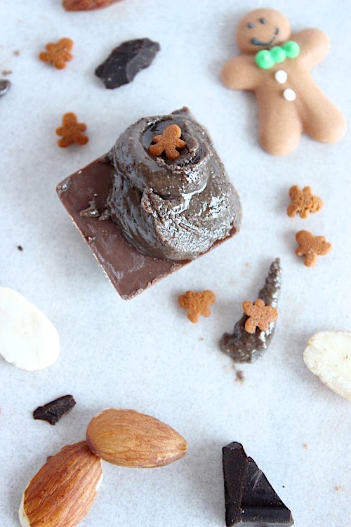 Healthy, Homemade Dark Chocolate Gingerbread Almond Butter {Vegan, Gluten Free & Paleo Friendly} - www.betterwithcake.com