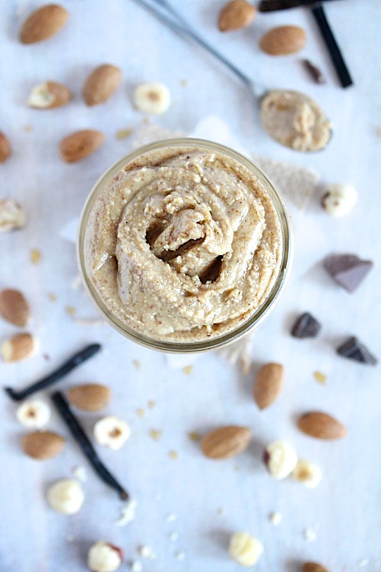 Healthy, Homemade Vanilla Hazelnut Almond Butter {Vegan, Dairy Free, Sugar Free, Keto & Paleo Friendly} - www.betterwithcake.com