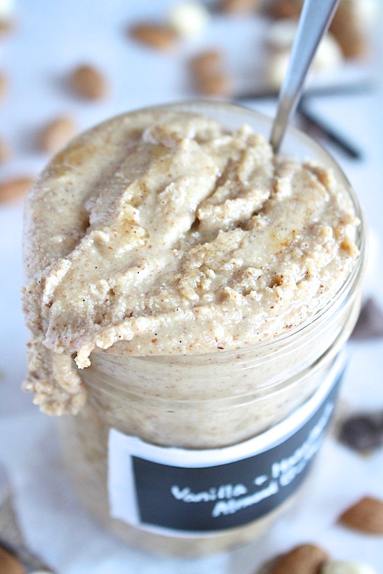 Healthy, Homemade Vanilla Hazelnut Almond Butter {Vegan, Dairy Free, Sugar Free, Keto & Paleo Friendly} - www.betterwithcake.com