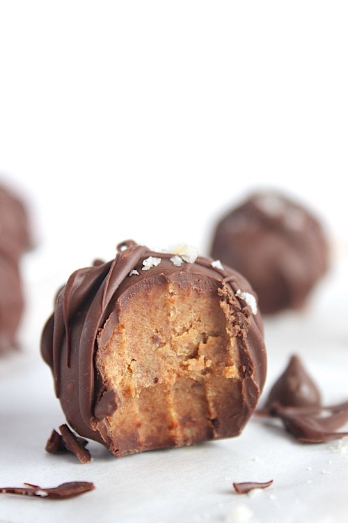 Deliciously Simple, Healthy, Homemade Dark Chocolate Coated Salted Caramels {Gluten Free & Paleo Friendly} - www.betterwithcake.com