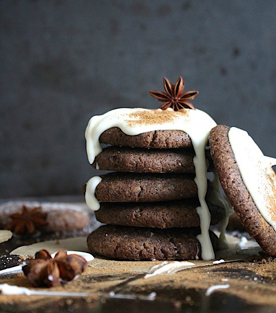 My Fave Soft Baked Gingerbread Cookies aka – Gingerdoodles! {Low Carb – Keto – Paleo – Vegan Friendly }