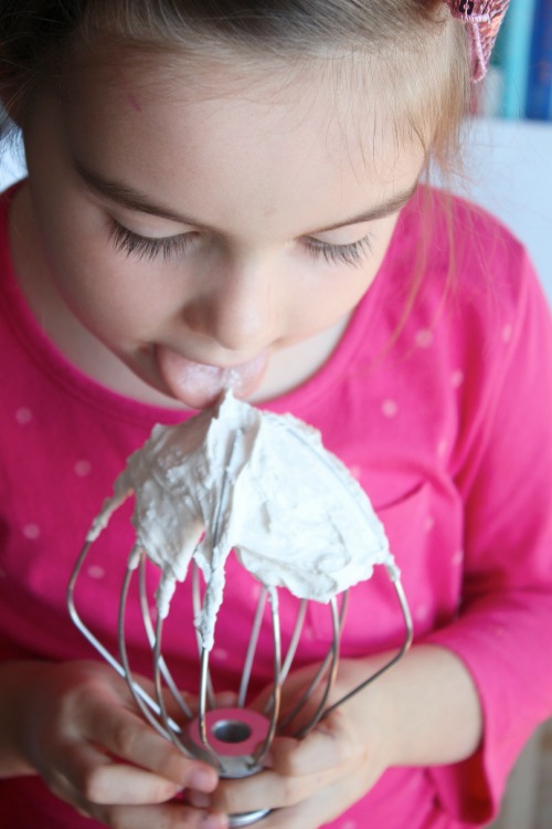 Whipped Vanilla Coconut Cream {Vegan, Dairy Free & Paleo Friendly} - www.betterwithcake.com