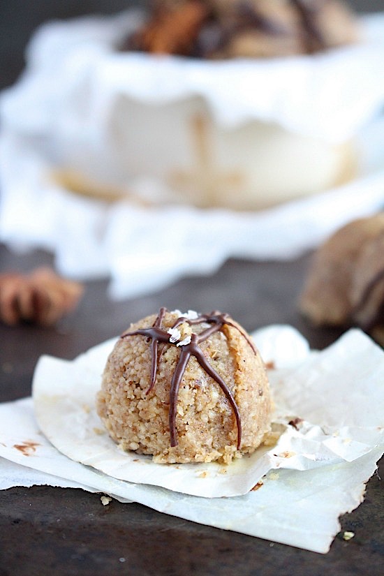 Date Free Chai Spiced Nut Butter Fudge Bites {Sugar Free - Gluten Free - Dairy Free - Low Carb - Vegan - Keto - Paleo } - www.betterwithcake.com