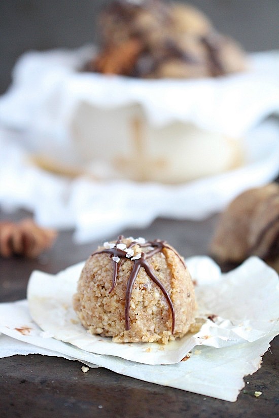 Date Free Chai Spiced Nut Butter Fudge Bites {Sugar Free - Gluten Free - Dairy Free - Low Carb - Vegan - Keto - Paleo } - www.betterwithcake.com