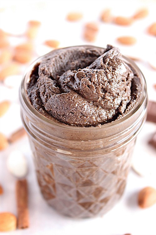 Chocolate Chai Spiced Almond Butter {Vegan, Gluten Free & Paleo Friendly} - www.betterwithcake.com