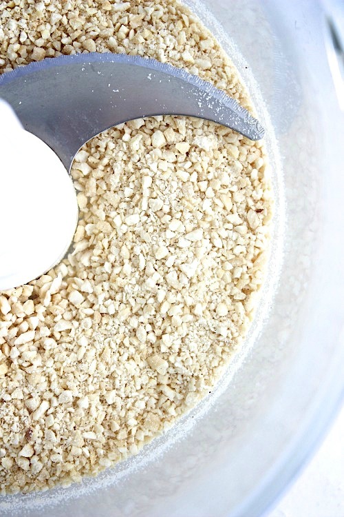 Healthy, No-Bake Snickerdoodle Energy Bites