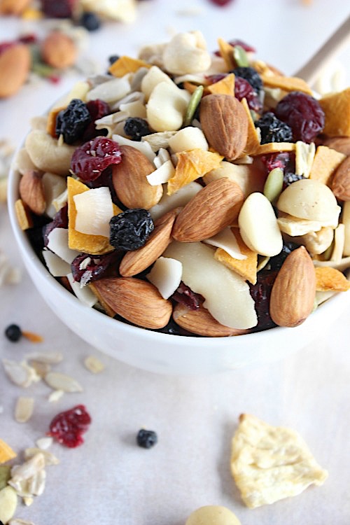 Healthy, Homemade Tropical Trail Mix {Vegan, Gluten Free & Paleo Friendly} - www.betterwithcake.com