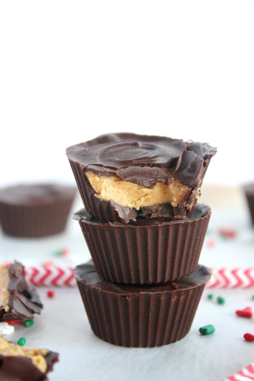 Maple-Vanilla {Dark Chocolate} Peanut Butter Cups