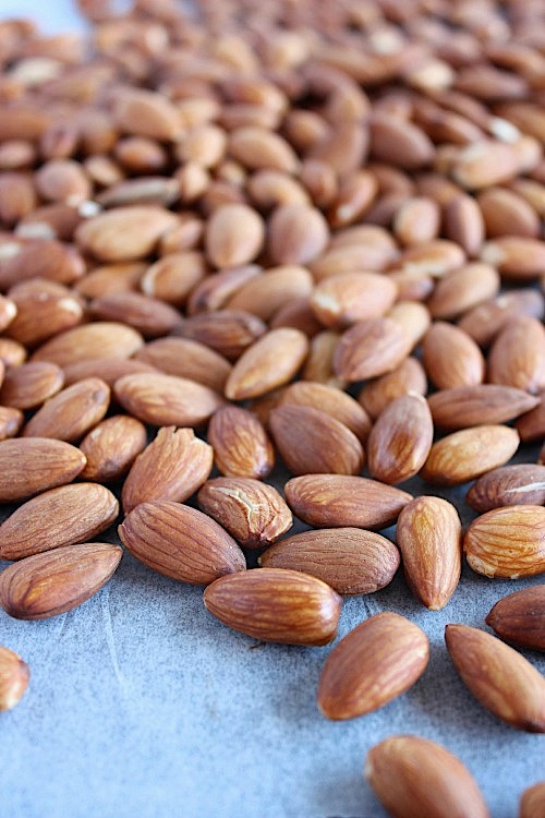 Chai Spiced Almond Butter {Vegan, Gluten Free & Paleo Friendly} - www.betterwithcake.com