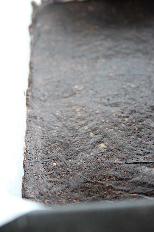 Decadent and Rich Raw Chocolate Brownies {Vegan, Gluten Free & Paleo Friendly} - www.betterwithcake.com