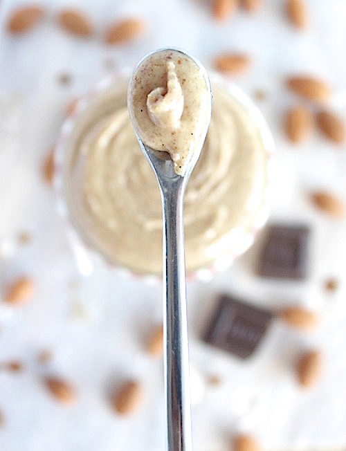 Healthy, Homemade Vanilla Almond Butter {Vegan, Dairy free & Paleo Friendly} - www.betterwithcake.com