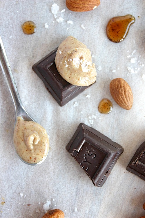 Healthy, Homemade Vanilla Almond Butter {Vegan, Dairy free & Paleo Friendly} - www.betterwithcake.com