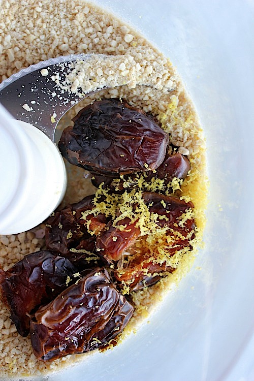 Lemon and Coconut Bliss Bites {Vegan, Gluten Free & Paleo Friendly} - www.betterwithcake.com