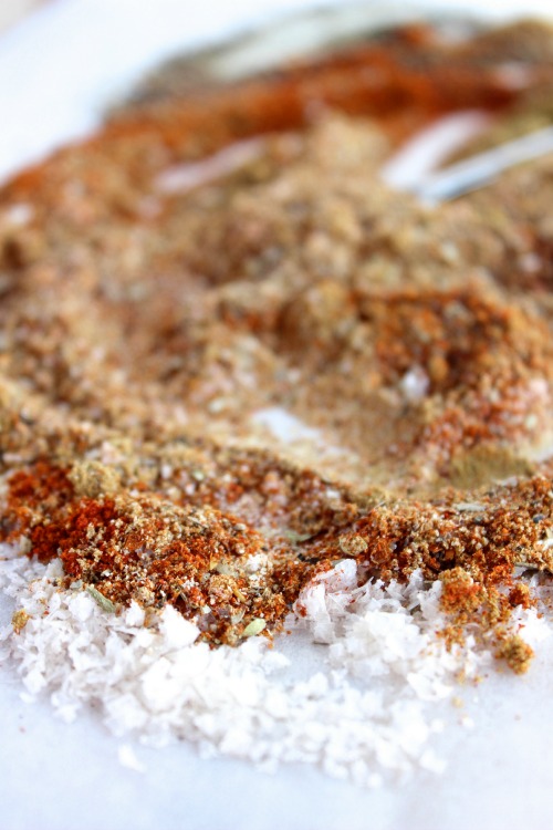 Healthy, Homemade Mexican Seasoning - www.betterwithcake.com