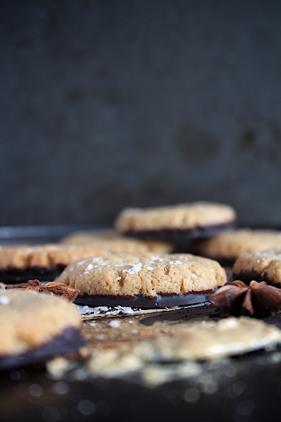 3 Ingredient, Flourless, Spiced Cashew Butter Cookies - Gluten Free - Grain Free - Dairy Free - Refined Sugar Free - Low Carb - Keto - Paleo - Vegan Friendly - www.betterwithcake.com