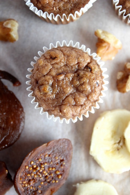 Banana, Fig & Walnut Mini Muffins - {Low Carb, Grain Free & Paleo Friendly} - www.betterwithcake.com