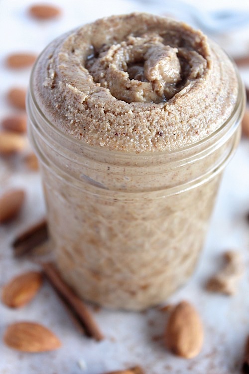 Healthy, Homemade Pumpkin Spiced Almond Butter {Vegan, Gluten free & Paleo Friendly} - www.betterwithcake.com
