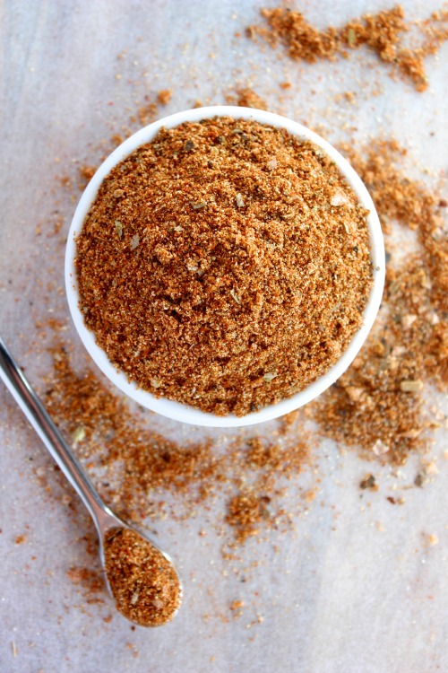 Healthy, Homemade Mexican Seasoning - Vegan, Dairy Free & Paleo Friendly - www.betterwithcake.com